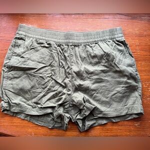 Old Navy Women's Cargo Type Shorts